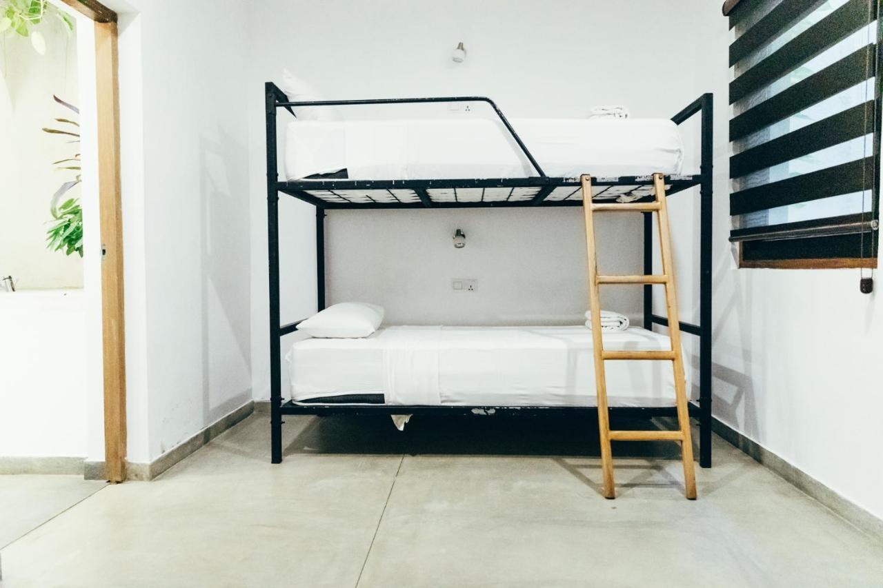 Moss Bnb Kolombo Bagian luar foto